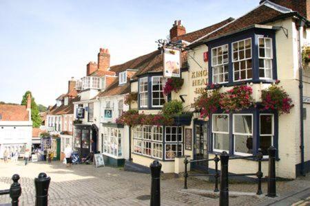 Courtyard Cottages Lymington, 2 Adults Only Bagian luar foto